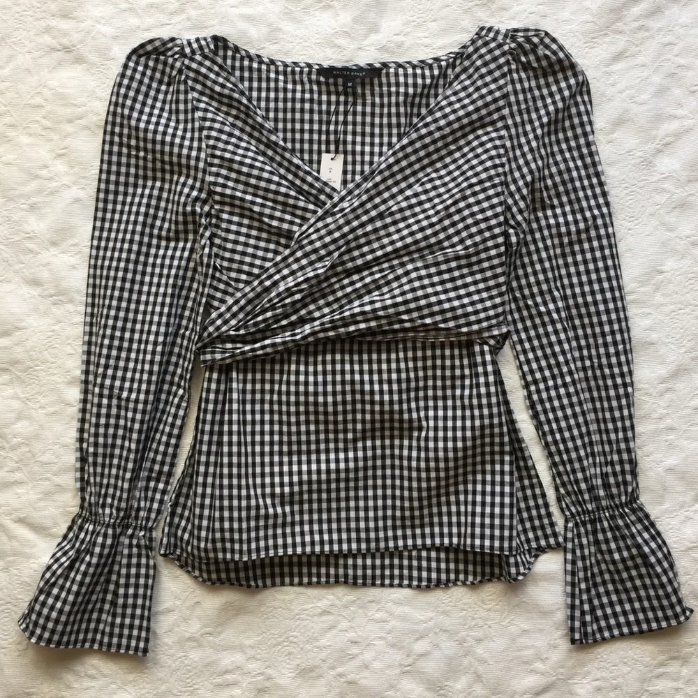 Black & White Top - Picture 2 of 6